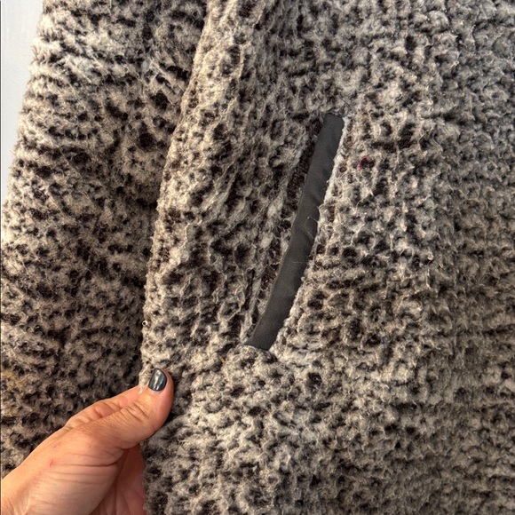 Thread & Supply Textured Sherpa Jacket 1/4 zip - Picture 3 of 5